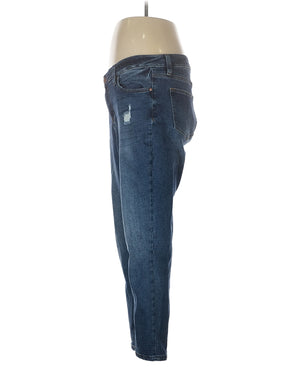 4 size - 12 W