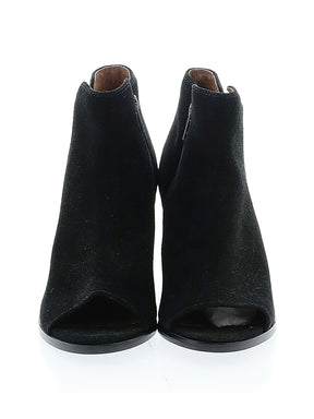 2 shoe size - 9 1/2