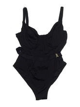 1 size - 18 W (M) W