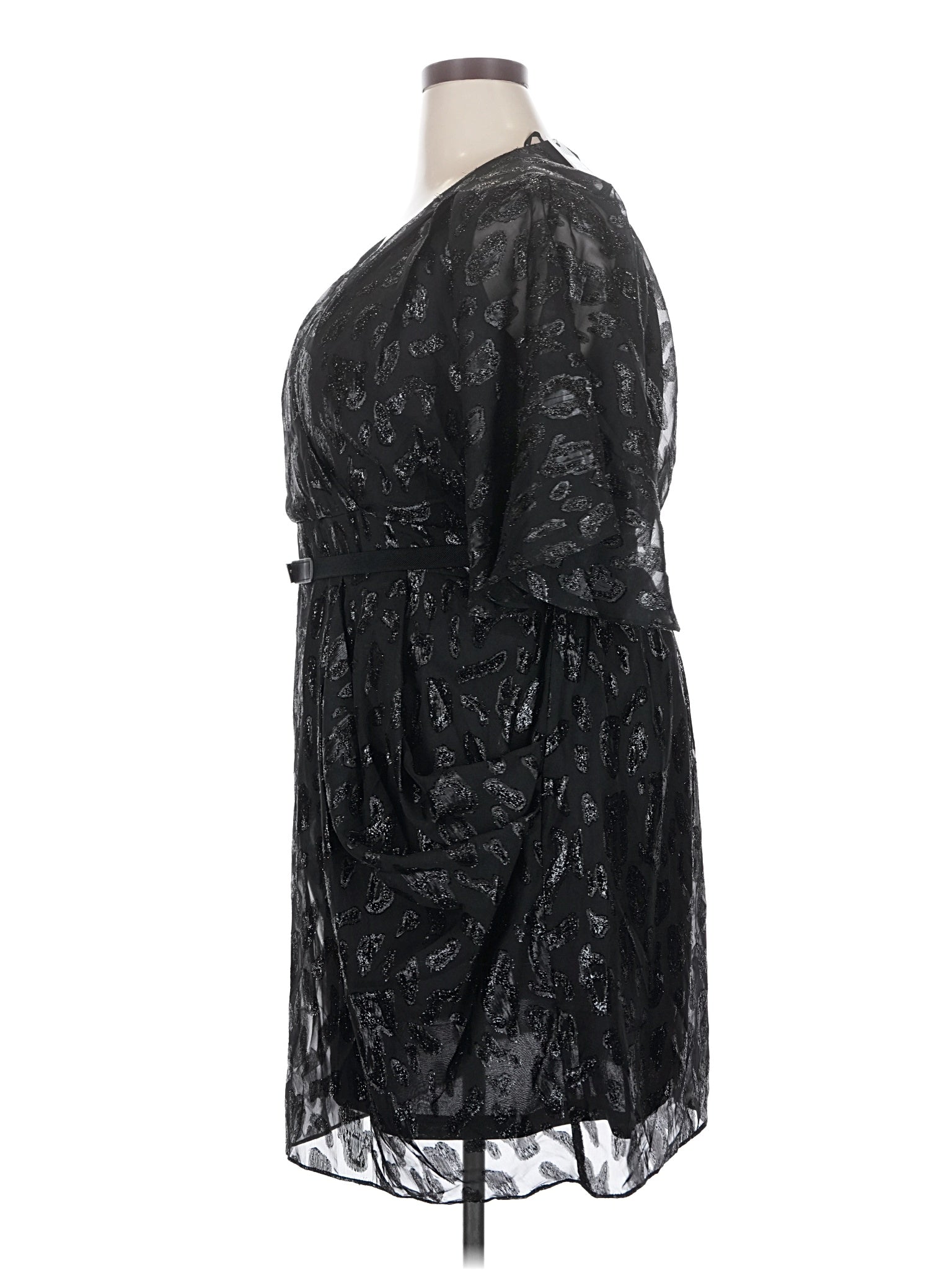 4 size - 18 W (M) W