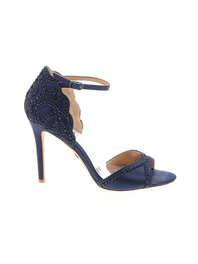 1 shoe size - 7 1/2