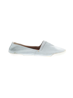 1 shoe size - 8
